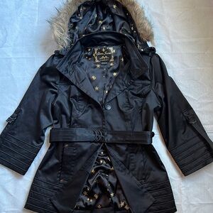 Guess Jeans women’s black satiny fur hooded belted hip length jacket szL